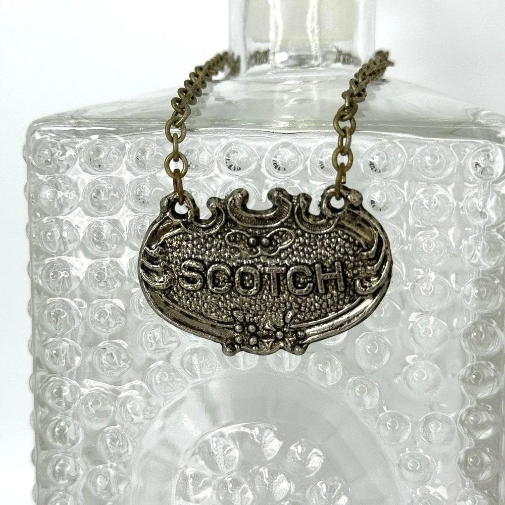 VTG Hobnail Glass Liquor Decanter w/ Stopper + Scotch & Gin Tags Barware Display